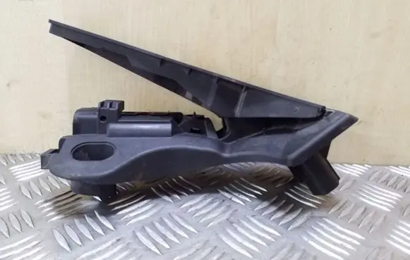 Volkswagen Touran I Accelerator throttle pedal 1T1721503E