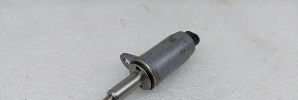 Audi Q5 SQ5 FY Camshaft vanos timing valve 06E103697Q