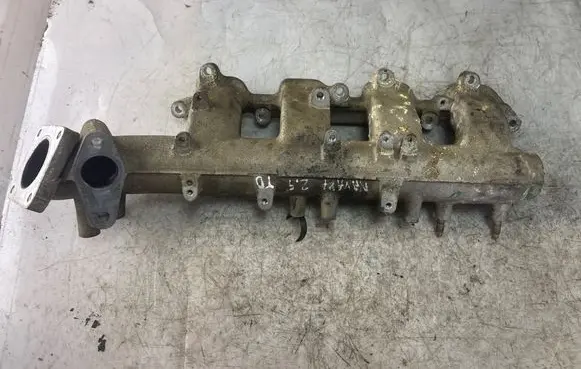 Nissan Navara D40 Intake manifold