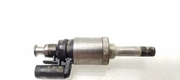 Ford Focus Fuel injector PA66939 DM5G9F593AA