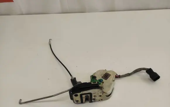 KIA Sorento Front door lock 030210