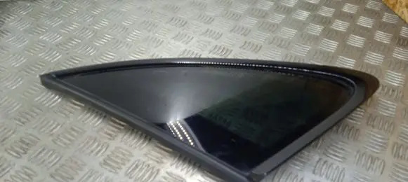 Porsche Macan (95B) Rear side window 95B845297