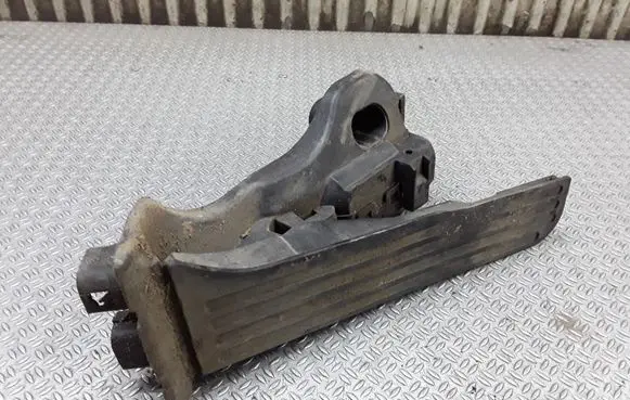 Volkswagen Golf V Accelerator throttle pedal 1K1721503L