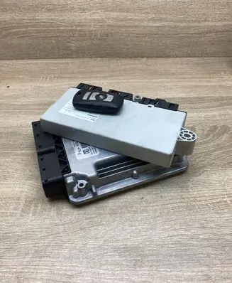 BMW 5 F10 F11 Engine ECU kit and lock set 8518479 9268749