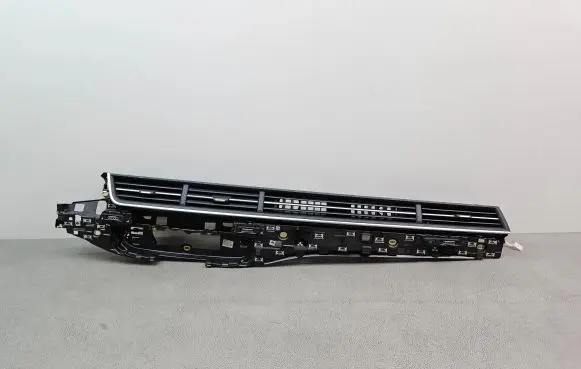 Audi Q7 4M Dash center air vent grill 4M1820902L