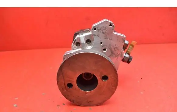 Audi A8 S8 D3 4E Fuel injection high pressure pump 059130755J