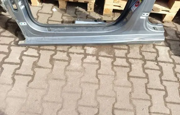 Skoda Rapid (NH) Sill 
