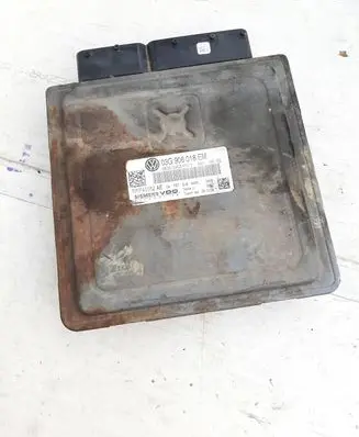 Volkswagen PASSAT B6 Engine control unit/module 03G906018EM 5WP45562AE