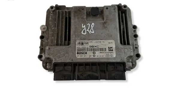 Ford C-MAX I Engine control unit/module 6M5112A650NC 0281011701