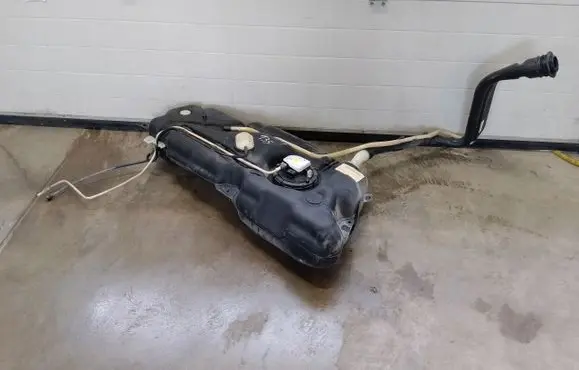 Citroen C4 Cactus Fuel tank 9813573780