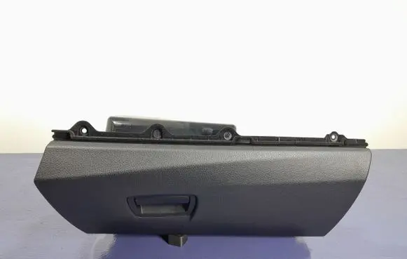 BMW 5 F10 F11 Glove box 9166683