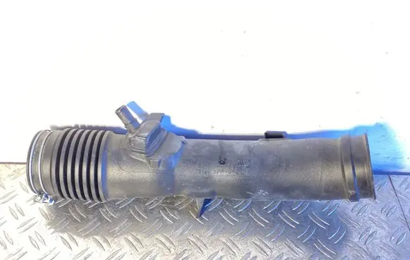 Lexus IS III XE30 Air intake hose/pipe 