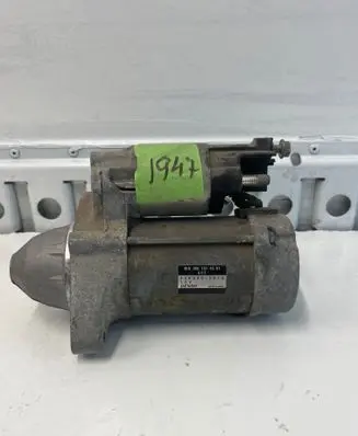 Mercedes-Benz Sprinter W906 Starter motor A0061514501 4280005510