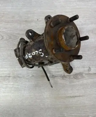 Ford Scorpio Front wheel hub