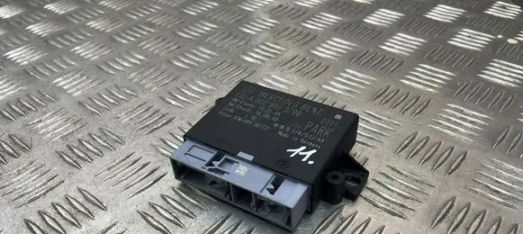 Mercedes-Benz E W212 Parking PDC control unit/module A0009003706