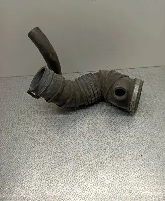 Mitsubishi Carisma Air intake hose/pipe MR312759