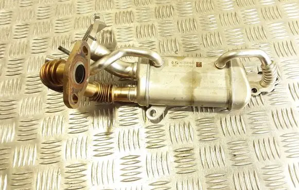 Renault Captur EGR valve cooler 147350364R 43171734A