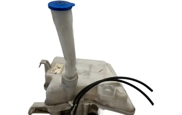 Windshield washer fluid reservoir/tank