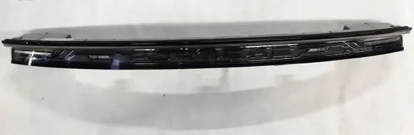 Tailgate rear/tail lights