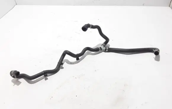 Volvo XC90 Engine coolant pipe/hose 32222715