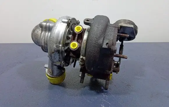 Toyota Avensis Verso Turbo system vacuum part 172010R020