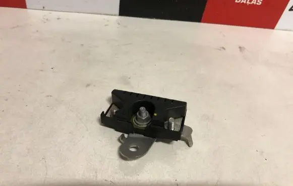 Audi A8 S8 D3 4E Battery relay fuse 4E0035209A