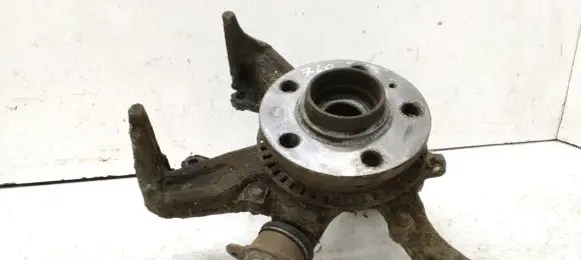 Seat Toledo II (1M) Front wheel hub spindle knuckle