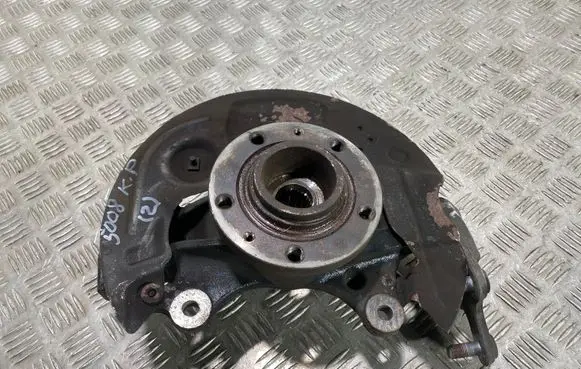 Peugeot 5008 Front wheel hub