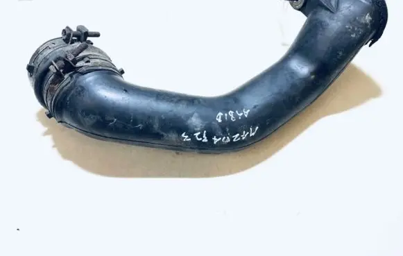 Mazda 323 Air intake hose/pipe b6bf
