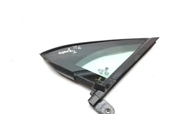 Volkswagen Tiguan Allspace Front door vent window glass four-door 43R004756 E000266 DOT476M393AS2