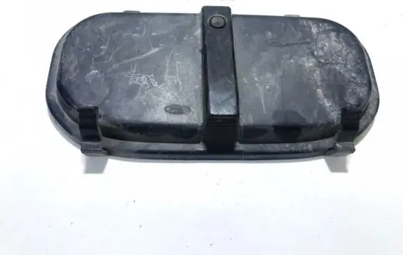 Ford Mondeo MK I Headlight/headlamp dust cover c7v6a vg6l9a-2