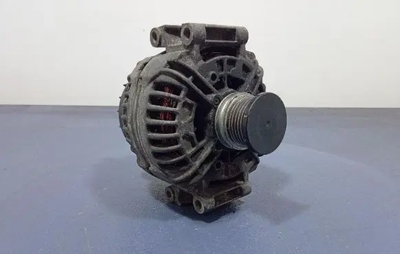 Mercedes-Benz Vito Viano W639 Generator/alternator A0131541002