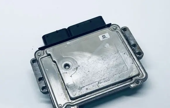 Suzuki SX4 S-Cross Engine control unit/module 3391060R00 0261S11956
