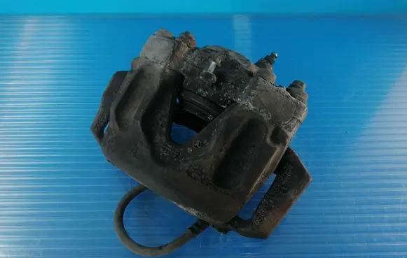 Mercedes-Benz E W212 Front brake caliper