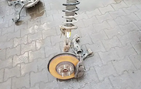 Opel Mokka Front wheel hub spindle knuckle