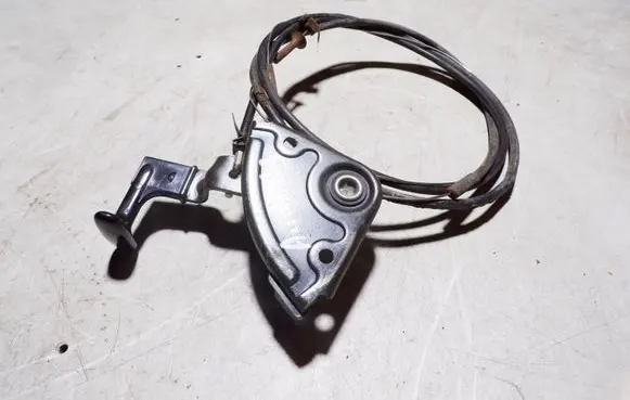 Audi 80 90 B3 Engine bonnet/hood lock release cable 
