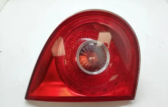 Volkswagen Golf V Tailgate rear/tail lights 1K6945093G