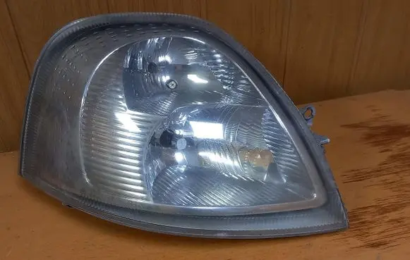 Renault Master II Headlight/headlamp 8200163521