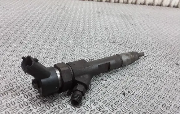 Fuel injector