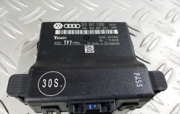 Audi A3 S3 8P Other control units/modules 1K0907530G 1K0907951 8A38