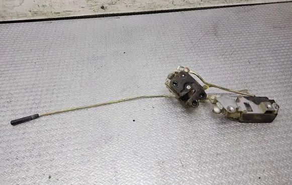 Hyundai Galloper Front door lock 