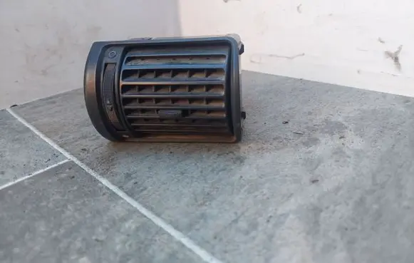 Audi A4 S4 B5 8D Dash center air vent grill 8D1820901