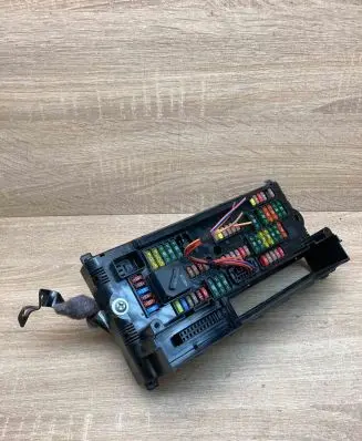 BMW 5 GT F07 Fuse module 9210861 1703344