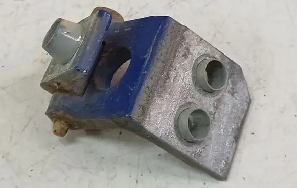 Peugeot 206 Front door upper hinge 