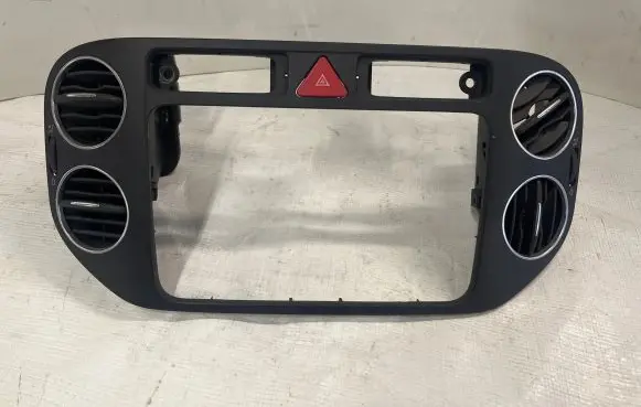Volkswagen Golf Plus Panel trim 5M0853071K