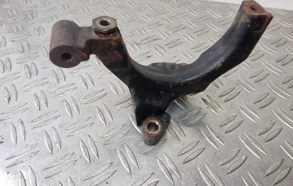 Volkswagen Golf VII Other engine bay part 04L131425A