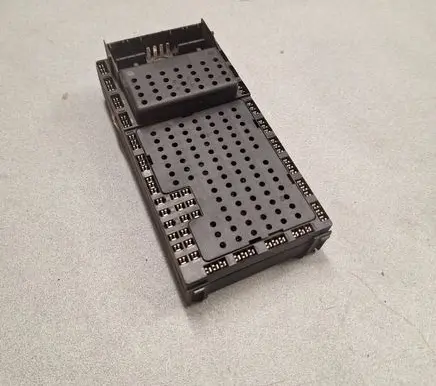 Volvo V70 Fuse box set 8645410 8645411 00W324