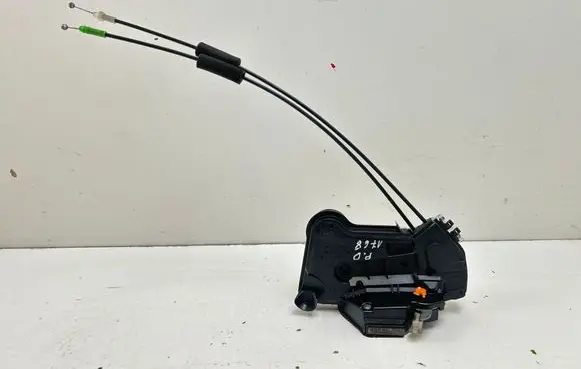 Toyota Hilux (AN120, AN130) Front door lock 