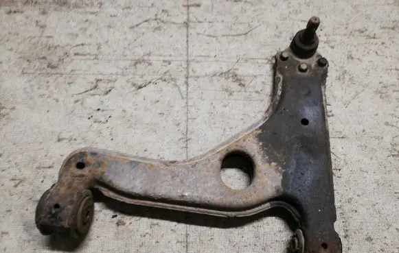 Opel Astra H Front lower control arm/wishbone