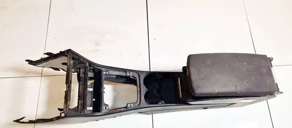 Volkswagen PASSAT B6 Armrest 3c0863319s 0630155428